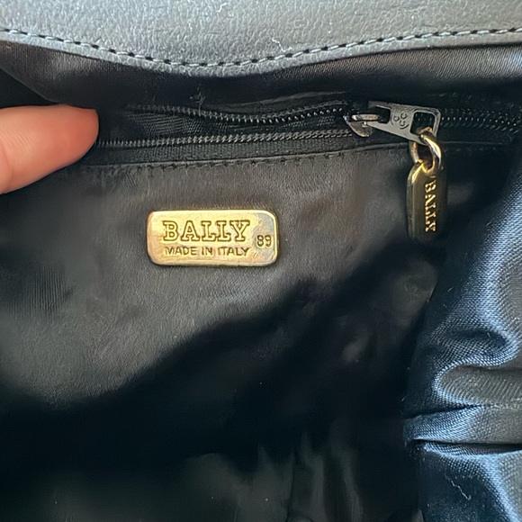 Bally Black Pleated purse with rose accent - Picture 8 of 10